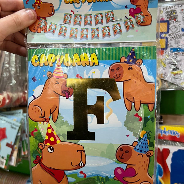 Banderin de feliz cumpleaños capibara