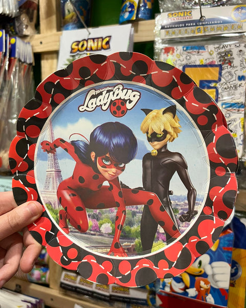 Platos lady bug paquete X 6 unidades