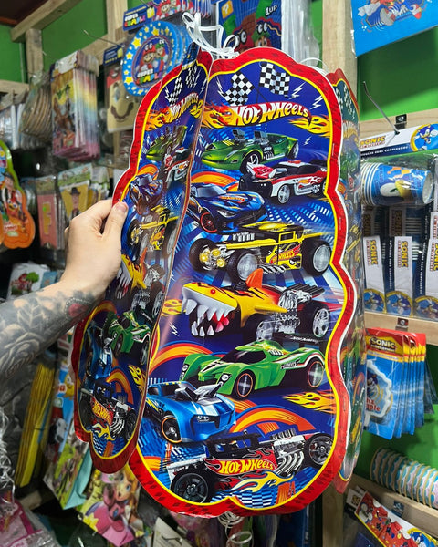 Piñata Hot Wheels