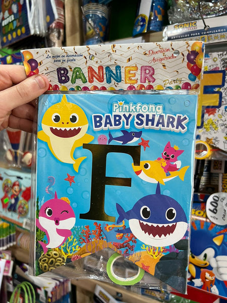 Banderin de feliz cumpleaños baby shark