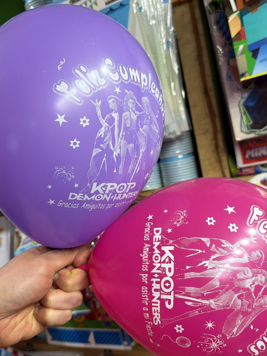 Globos latex Guerreras Kpop, paquete X 12 unidades