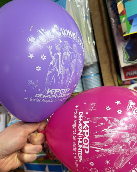 Globos latex Guerreras Kpop, paquete X 12 unidades