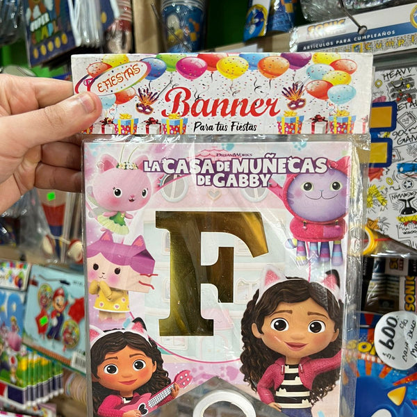 Banderin de feliz cumpleaños gaby y la casa de muñecas