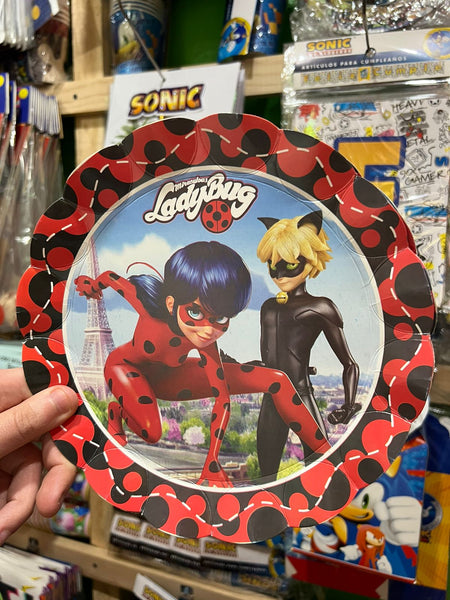 Platos lady bug paquete X 6 unidades
